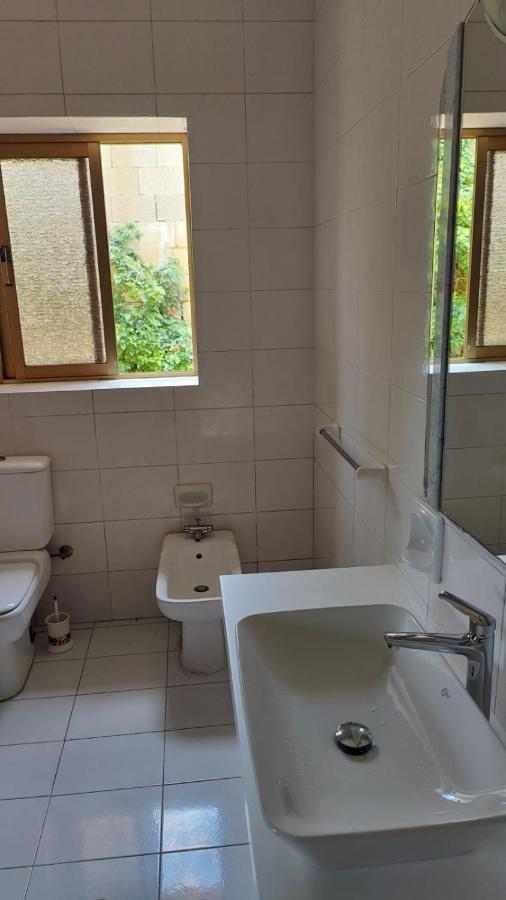Stunning Villa With Pool, Table Tennis, Table Soccer And A Pool Table Naxxar Exterior foto